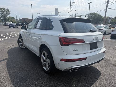 Used 2023 Audi Q5 2.0T Premium Plus w/ Premium Plus Package AWD/4WD image 3