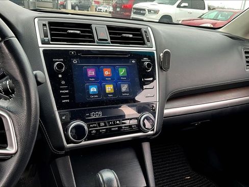 Used 2018 Subaru Outback 2.5i Limited w/ Popular Package #2 image 13