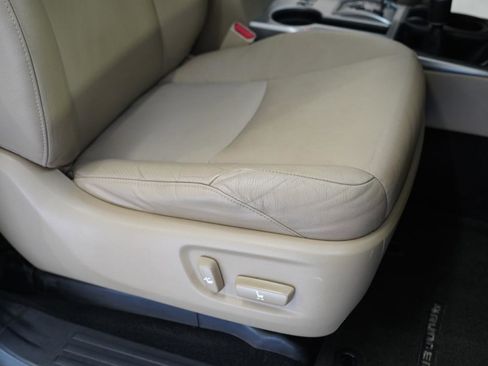 Used 2010 Toyota 4Runner SR5 image 29