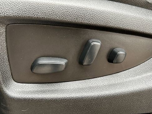 Used 2019 Chevrolet Silverado 2500 High Country w/ Duramax Plus Package image 20