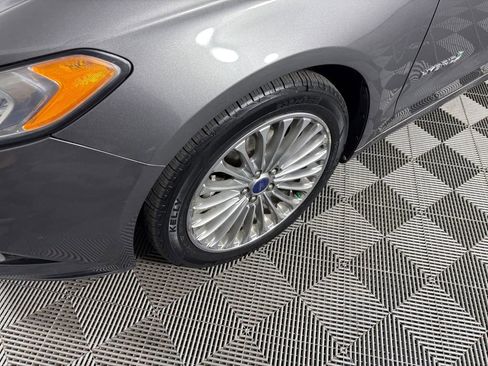 Used 2014 Ford Fusion Titanium FWD image 8