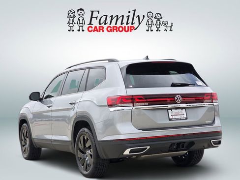New 2026 Volkswagen Atlas SE FWD image 3