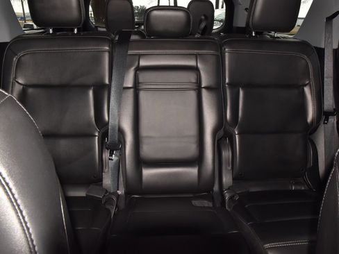 Used 2023 Ford Explorer XLT w/ Equipment Group 202A image 15