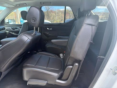 Used 2019 Chevrolet Traverse LT w/ LT Premium Package AWD/4WD image 22