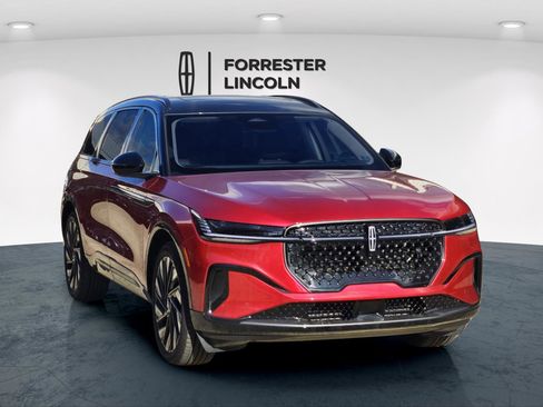 New 2026 Lincoln Nautilus Reserve w/ Jet Appearance Package image 1