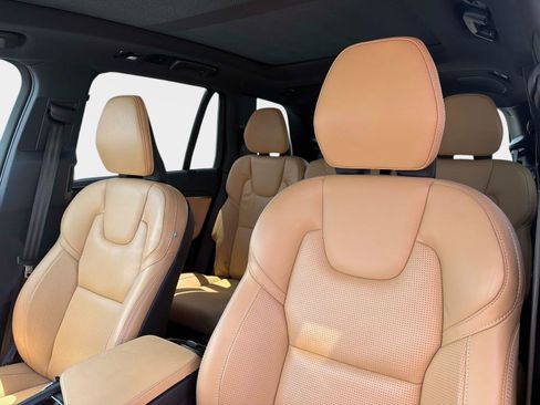 Used 2024 Volvo XC90 T8 Ultimate w/ Protection Package Premier AWD/4WD image 19