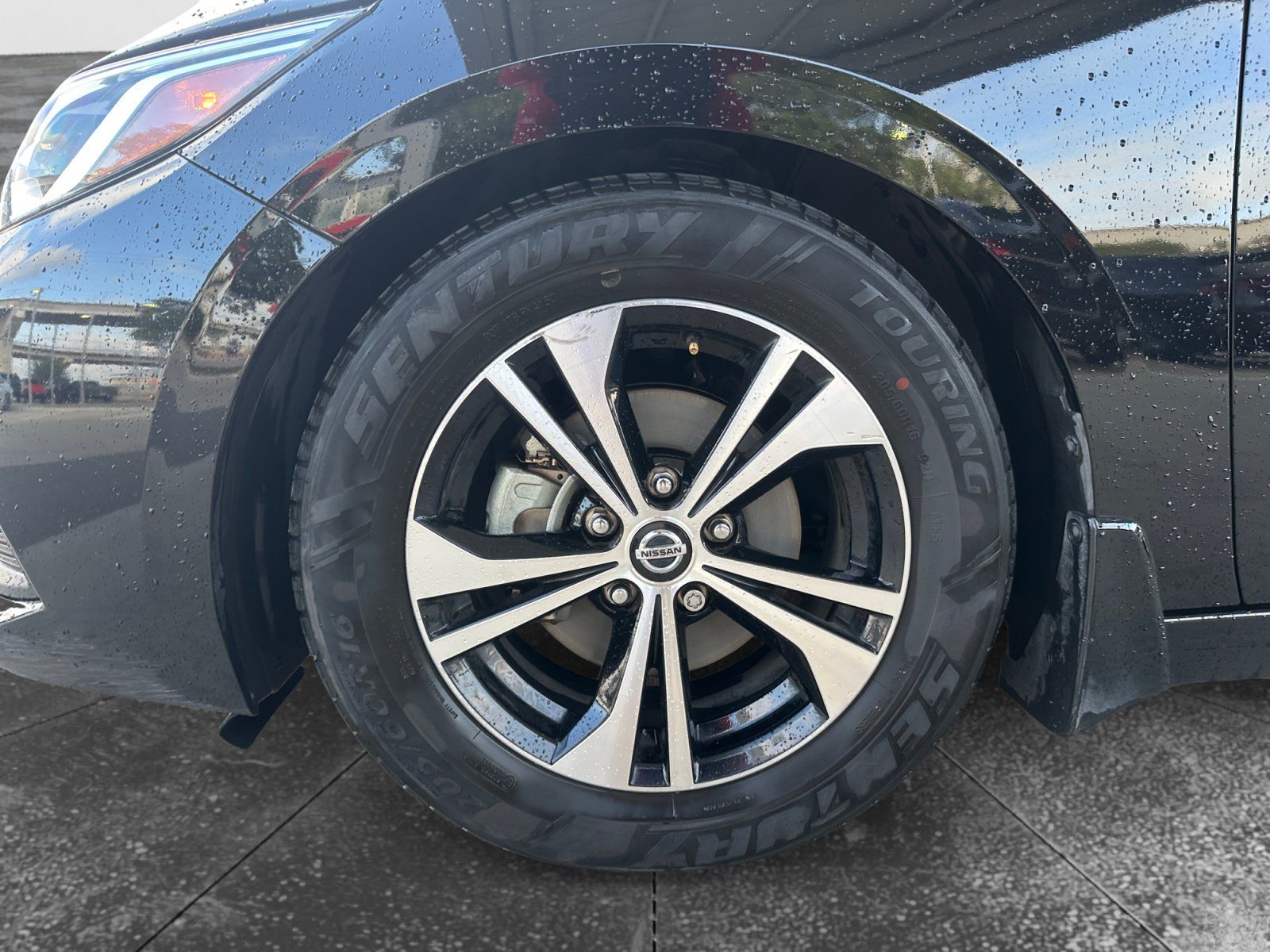 Used 2020 Nissan Sentra SV w/ Lighting Package FWD image 9
