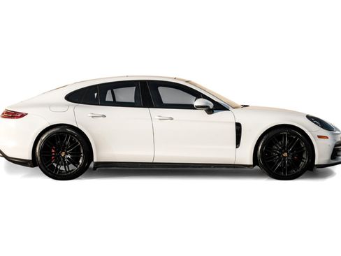 Used 2018 Porsche Panamera image 7
