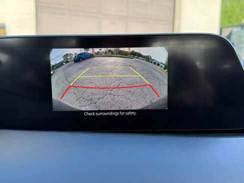 Used 2019 MAZDA MAZDA3 Sedan w/ Preferred Package FWD image 21