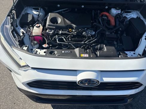 Used 2022 Toyota RAV4 SE image 24