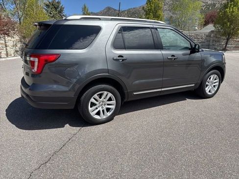 Used 2019 Ford Explorer XLT w/ Equipment Group 202A AWD/4WD image 12
