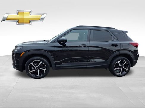 Used 2023 Chevrolet TrailBlazer RS w/ Convenience Package image 3