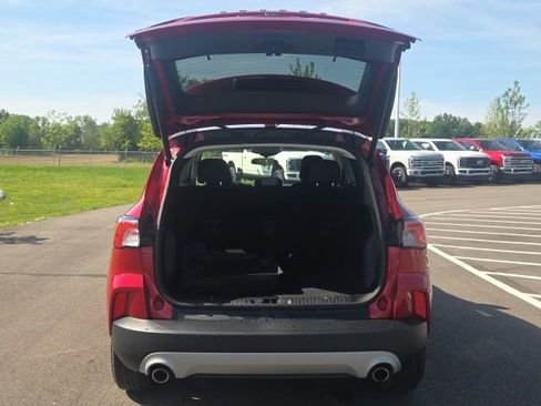 Used 2022 Ford Escape SE w/ Convenience Package FWD image 10