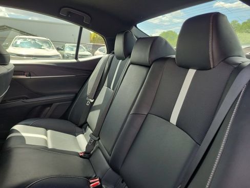 Used 2025 Toyota Camry SE FWD image 12