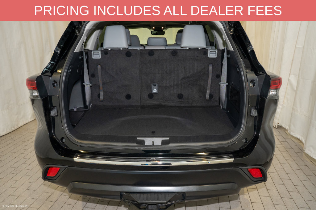 Used 2026 Toyota Highlander XLE AWD/4WD image 5