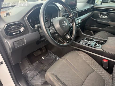 Certified 2023 Honda Pilot Sport image 11