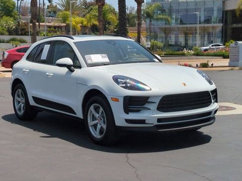 Used 2021 Porsche Macan AWD/4WD image 3