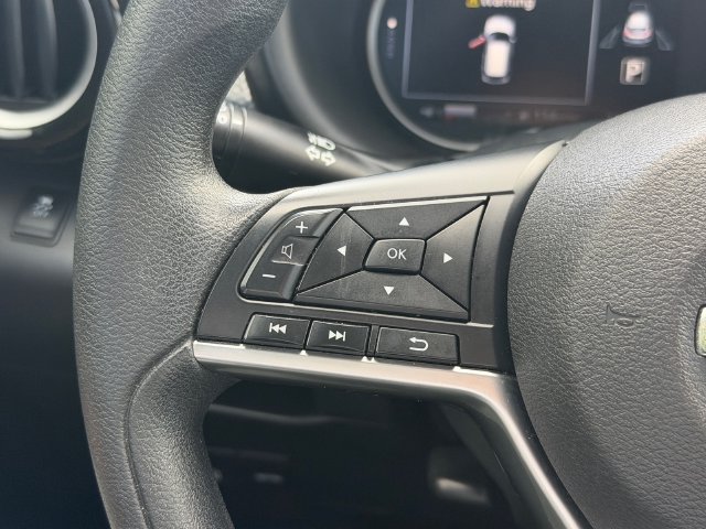Used 2019 Nissan Kicks SV FWD image 29
