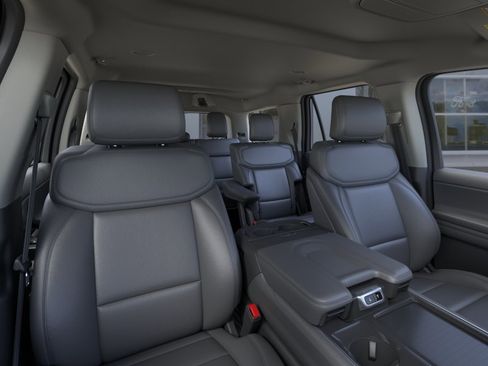New 2026 Ford Expedition Active AWD/4WD image 10