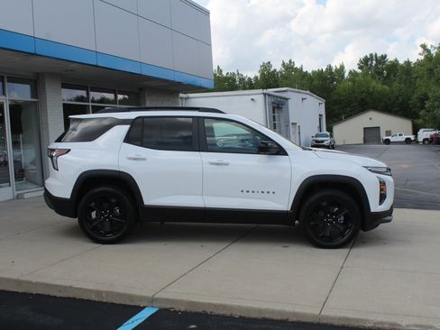 New 2026 Chevrolet Equinox LT w/ Midnight Edition AWD/4WD image 3