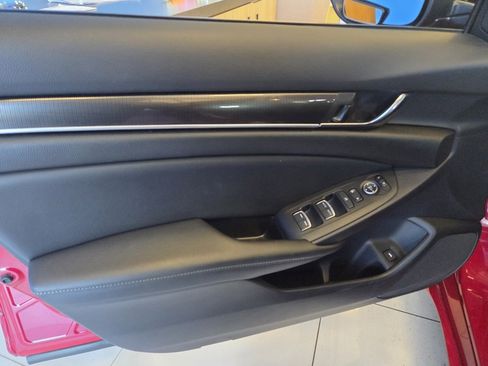 Certified 2022 Honda Accord Sport image 10