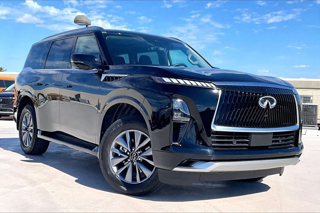 Used 2025 INFINITI QX80 Pure w/ Cargo Package AWD/4WD image 2