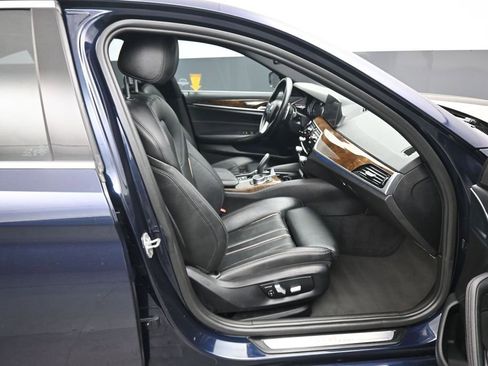 Used 2018 BMW 530i xDrive AWD/4WD image 42