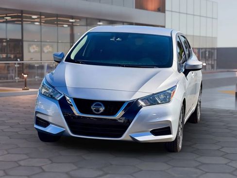 Used 2021 Nissan Versa SV image 23