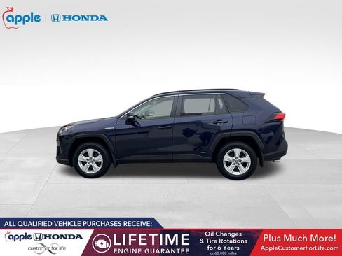 Used 2020 Toyota RAV4 XLE image 8