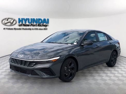 New 2026 Hyundai Elantra Sport image 1