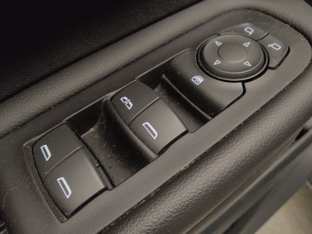 Used 2023 GMC Terrain SLE w/ Elevation Edition FWD image 27