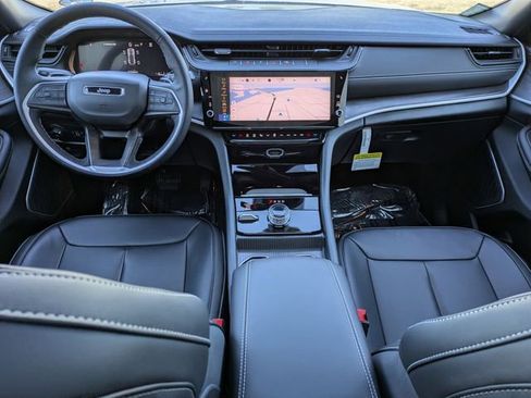 New 2026 Jeep Grand Cherokee Limited w/ Limited Altitude Package AWD/4WD image 21