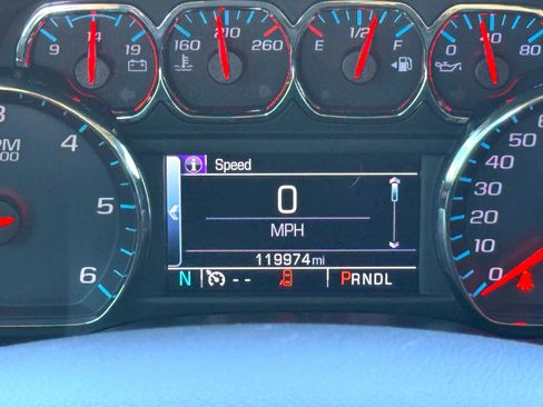 Used 2017 Chevrolet Silverado 1500 LT w/ Texas Edition image 23