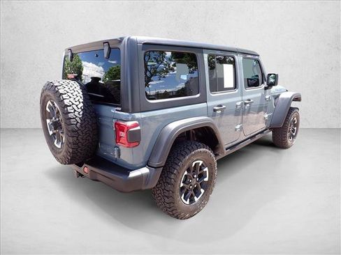 Used 2024 Jeep Wrangler Unlimited Rubicon 4xe w/ Capability Package AWD/4WD image 4