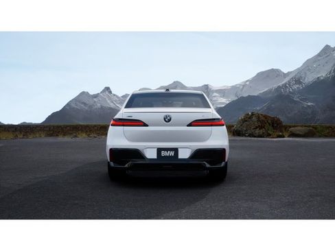 New 2026 BMW 740i xDrive AWD/4WD image 5