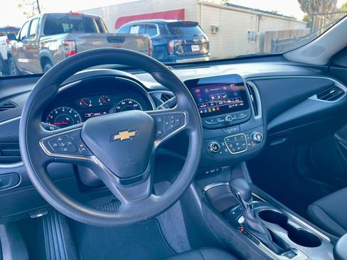 Used 2024 Chevrolet Malibu LT image 12