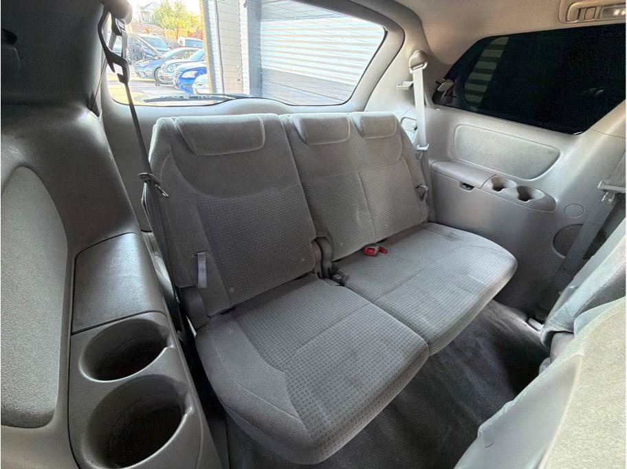 Used 2009 Toyota Sienna CE FWD image 21