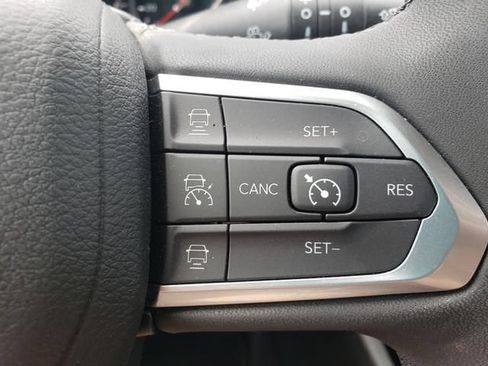 Used 2023 Jeep Compass Limited AWD/4WD image 26