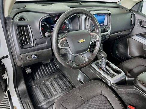 Used 2022 Chevrolet Colorado LT w/ Fleet Safety Package RWD image 9