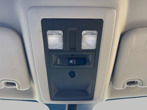 Used 2014 RAM 3500 SLT w/ Protection Group image 18