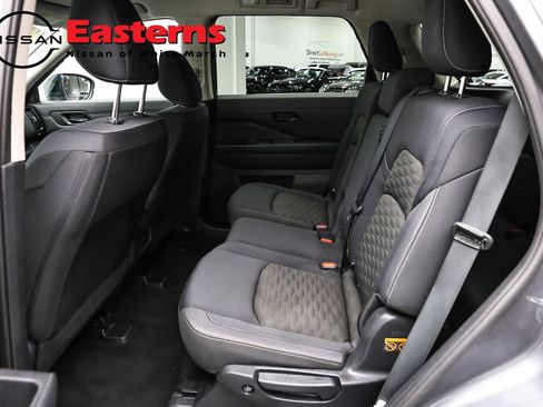 Used 2023 Nissan Pathfinder S AWD/4WD image 21