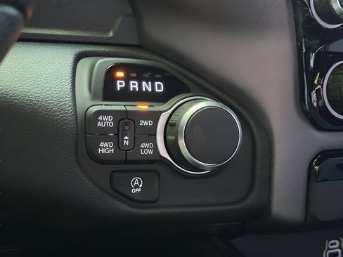 Used 2025 RAM 1500 Big Horn AWD/4WD image 20