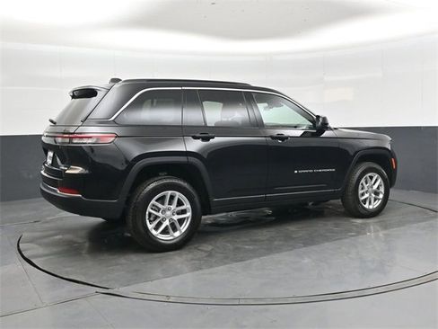 New 2025 Jeep Grand Cherokee Laredo X image 3