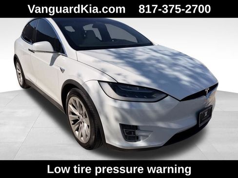 Used 2018 Tesla Model X 100D image 5