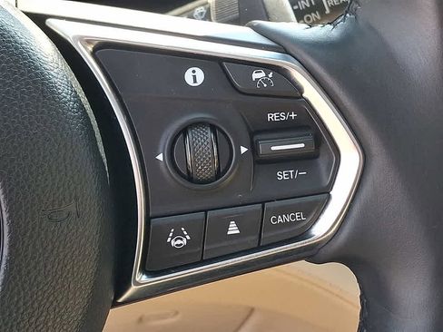 Used 2022 Acura MDX SH-AWD w/ Advance Package image 23