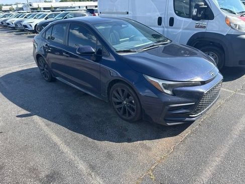 Used 2023 Toyota Corolla SE FWD image 2