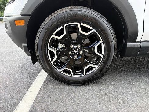 Used 2026 Ford Bronco Sport Outer Banks w/ Outer Banks Tech Package+ AWD/4WD image 8