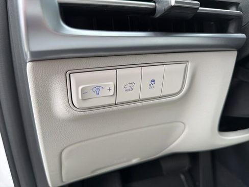 Certified 2025 Hyundai Tucson SEL FWD image 13