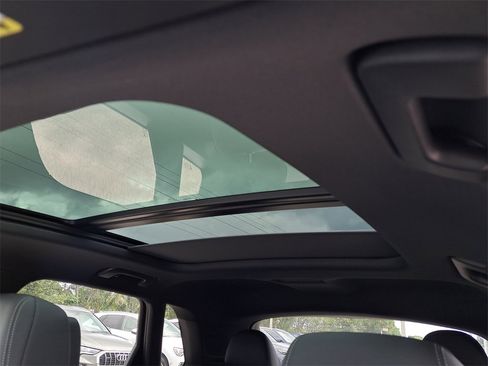 New 2025 Audi Q3 2.0T Premium image 16