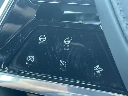 Used 2025 Cadillac Escalade Sport Platinum image 42